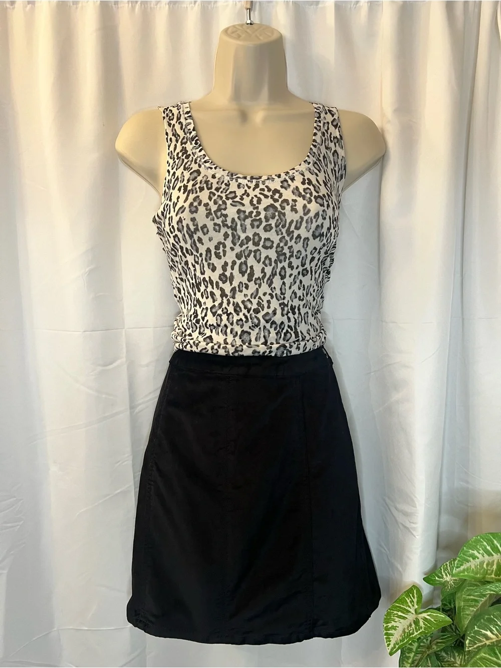 Free People Black Retro Velvet Mini Skirt
